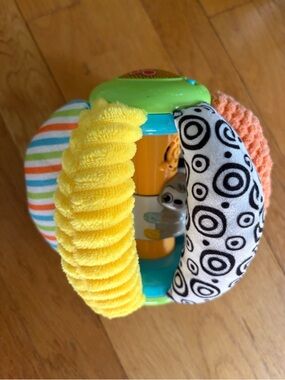 VTech See-Touch-Hear Sloth Ball Sensory Infant Toy Musical Light Up